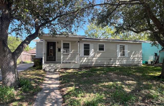 Three Bedroom in Collier Subdivision!! photos photos