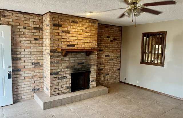 1344 Meadow Lane Gallery 2