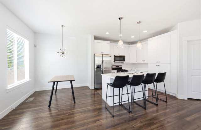 Waters Edge Townhome photos photos