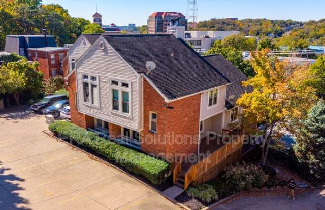 2126 Gilbert Ave. Gallery 1
