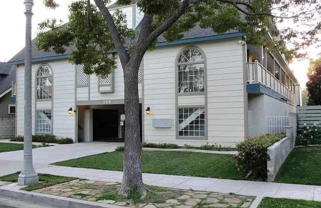 129 South Melrose Street Gallery 1