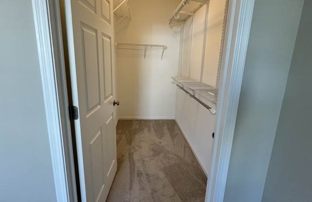 2220 Aurora Drive Gallery 4