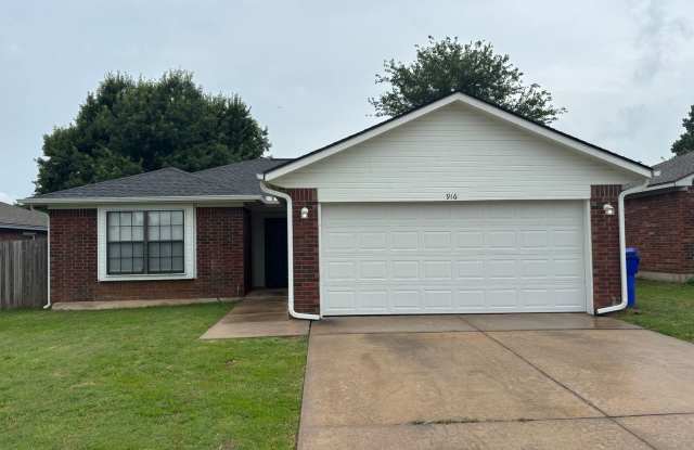 Wonderful 3 Bed 2 Bath Home in Norman photos photos