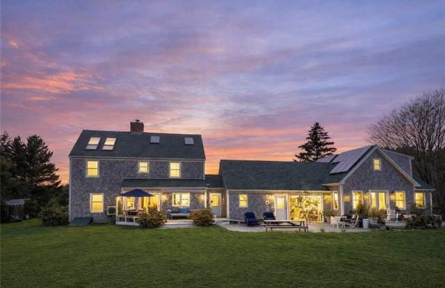 400 Third Beach Road photos photos