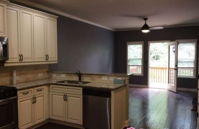 1242 Lavista Cir North East Gallery 4