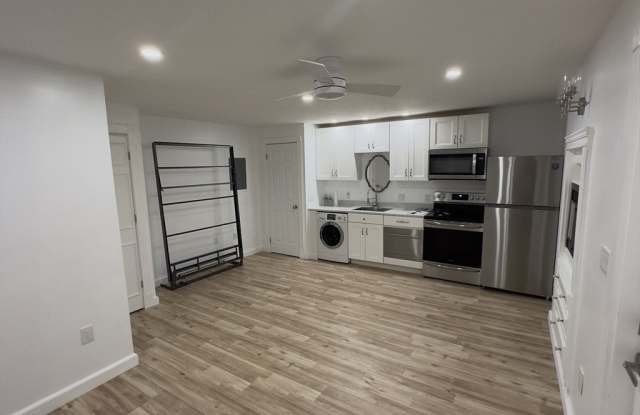 195 Thomas Burgin Pkwy photos photos