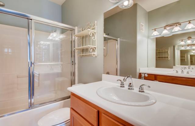 Spacious Spectrum 2 Bedroom Townhome with 2 Car Garage and Fitness Center!!! photos photos