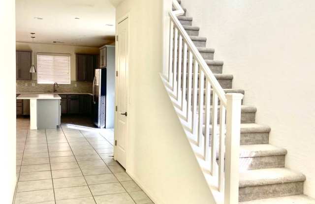 HENDERSON PROPERTY IN CADENCE WITH HARDWOOD FLOORS AND UPGRADES Gallery 3