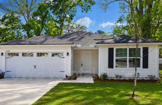 1339 Neva St photos photos