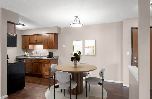 Willow Creek Apartments Gallery 2