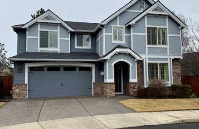 Stunning 5 Bedroom Lava Ridges Home on Private Cul-de-Sac! photos photos