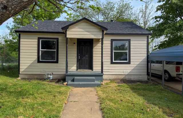 627 E Woodard Street photos photos