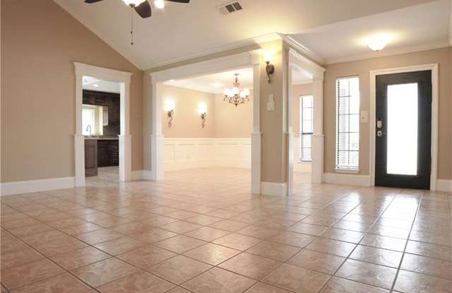 4721 Waxwing Drive Gallery 3