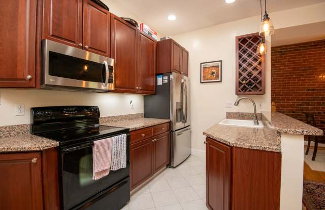 1720 17th St NW Apt 3 Gallery 2