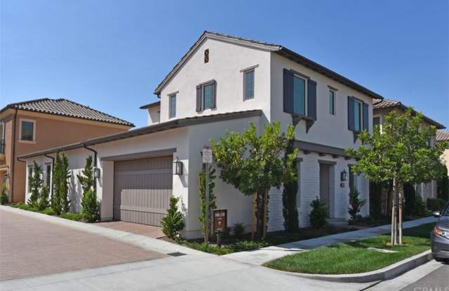 112 Donati - 112 Donati, Irvine, CA 92602