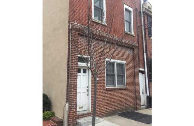 238 CATHARINE Street unit: 2 photos photos