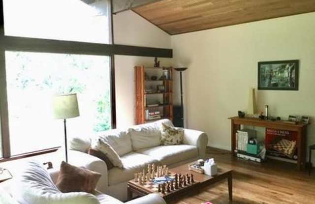 717 99th Avenue South East Gallery 2