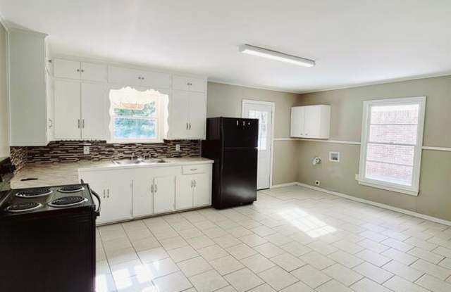 1218 Graham Drive Gallery 2