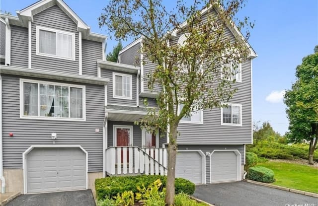 4 Eagle Ridge Way - 4 Eagle Ridge Way, New City, NY 10954