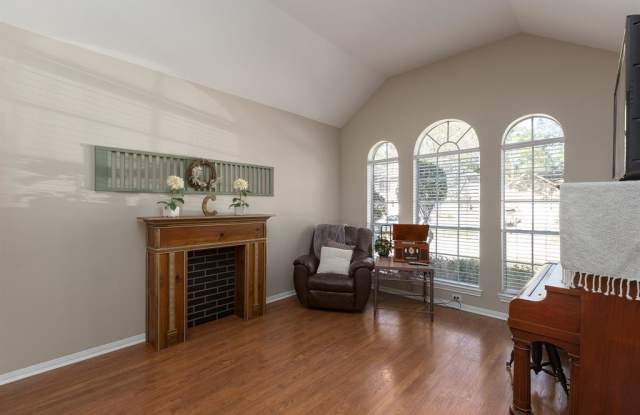 20611 White Berry Court Gallery 4