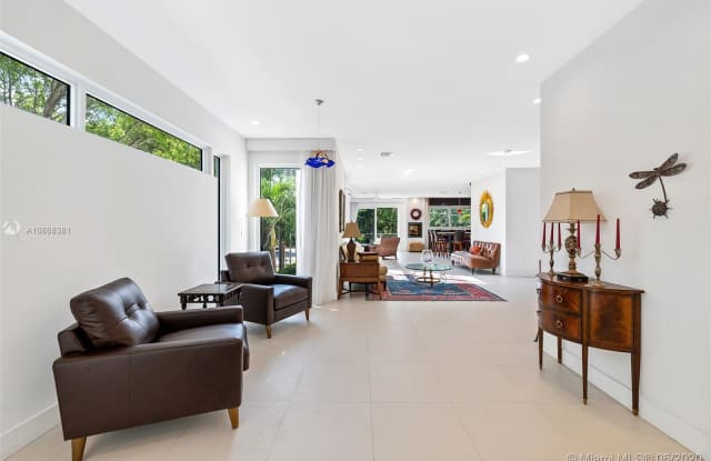 1835 Fairhaven Pl Gallery 2