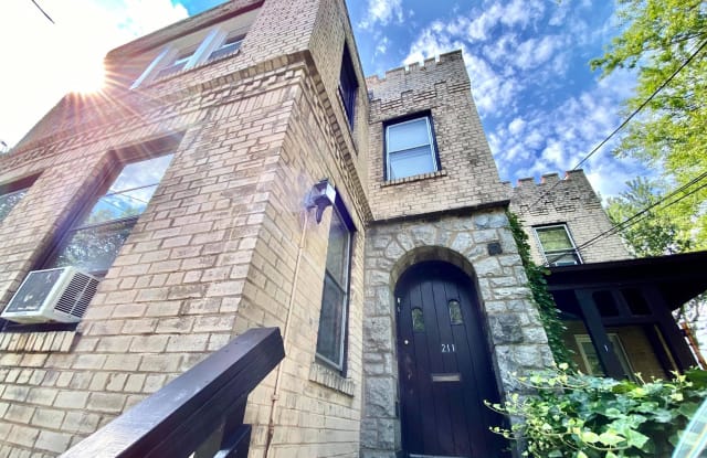 211 E RAYMOND AVENUE - 211 East Raymond Avenue, Alexandria, VA 22301