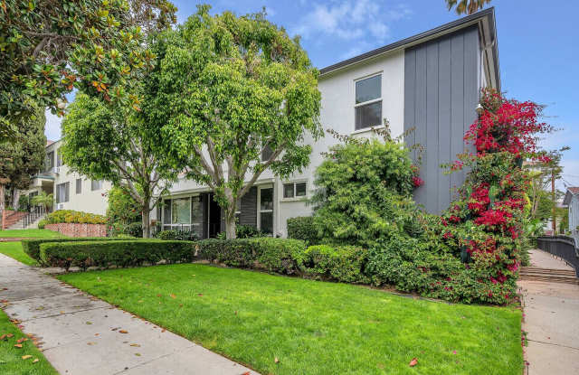 Laurel Gardens photos photos