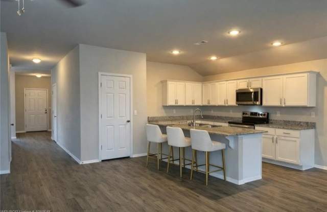 8125 Dogwood DR Gallery 2