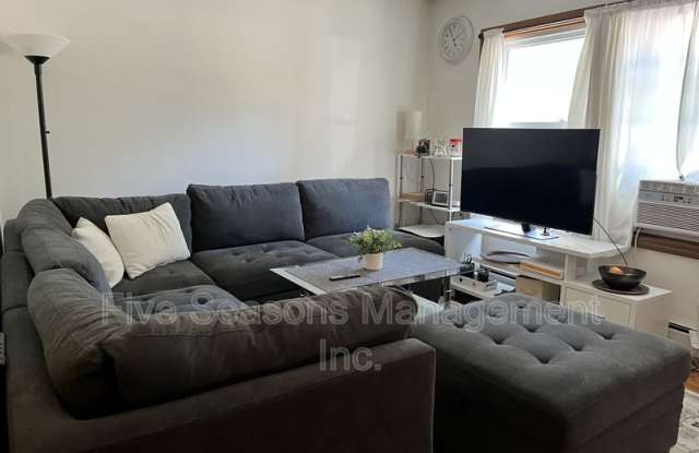 358-360 North Winooski Avenue - 1 Gallery 3