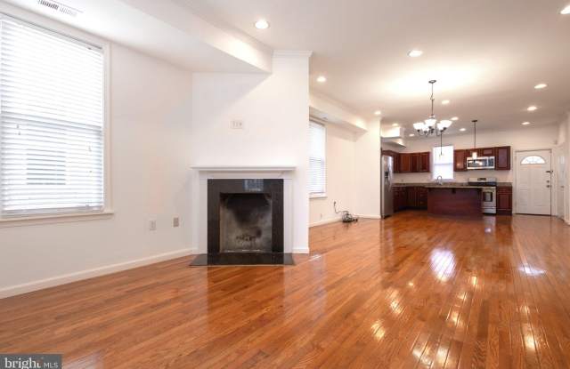 1911 17TH Street SE Gallery 4