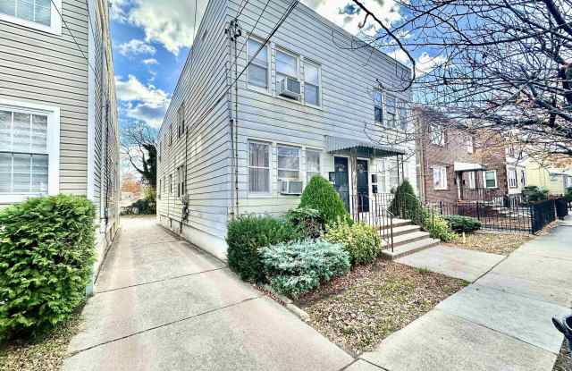 84 MAGNOLIA ST - 84 Magnolia Street, Belleville, NJ 07109