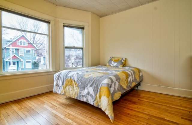 645 Gallery 2