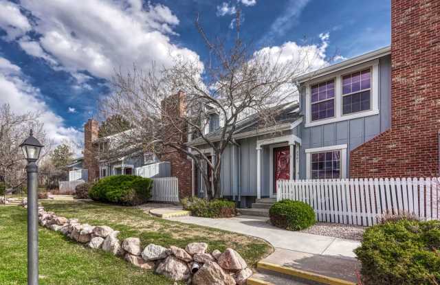 Move-In Ready Townhome with Garage  Great Amenities! photos photos