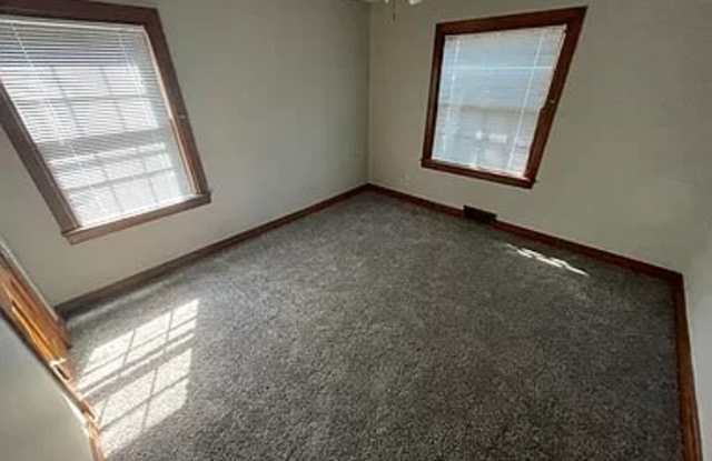 203 Ridgeway Ave, Saint Matthews, KY 40207 - 203 Ridgeway Ave, St. Matthews, KY 40207