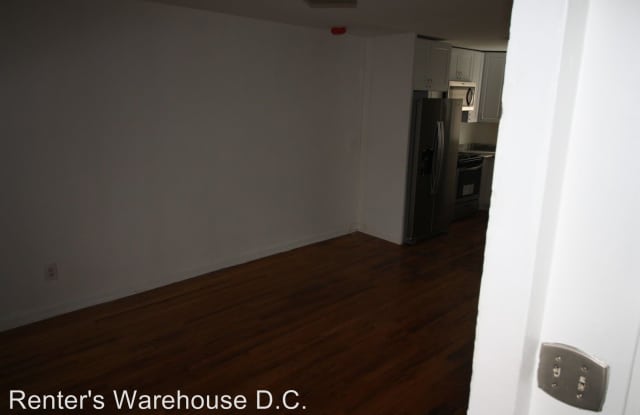 3337 Clay Street NE Gallery 4