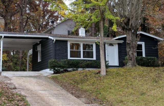 398 Caribou Rd - 398 Caribou Road, Asheville, NC 28803