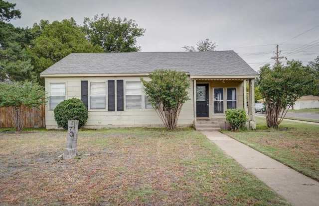2702 31st Street - 2702 31st Street, Lubbock, TX 79410