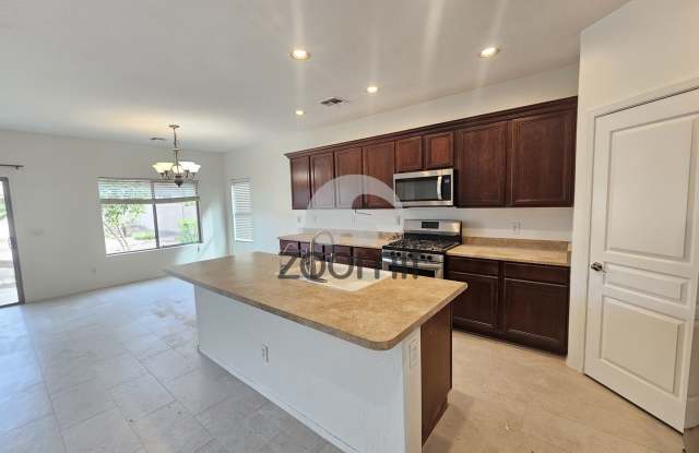 Coming Soon 8.2026 5bedroom 3 baths Gallery 4