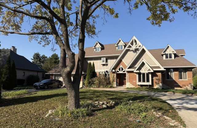 18 Glenoble Court Gallery 2