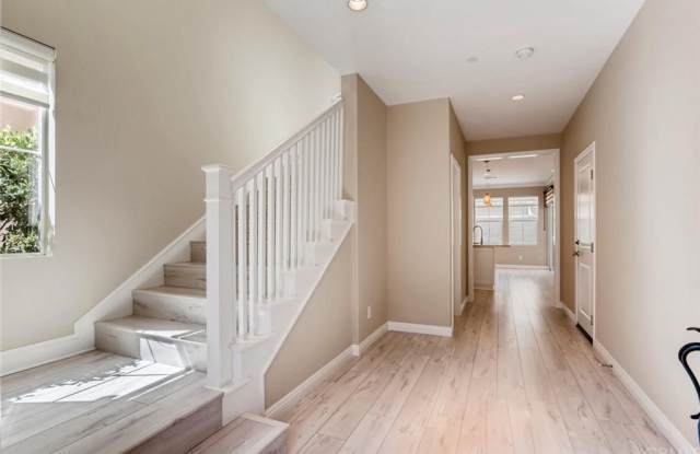121 Waterleaf Gallery 3
