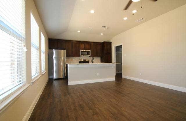 1336 White Sand Drive - 1336 White Sand Drive, Pelican Bay, TX 76020