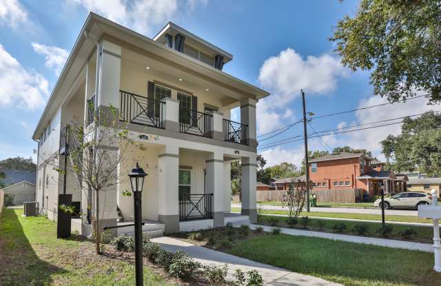 116 W Amelia Ave Gallery 2