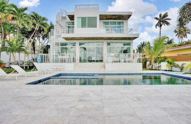 7830 Miami View Dr - 7830 Miami View Drive, North Bay Village, FL 33141
