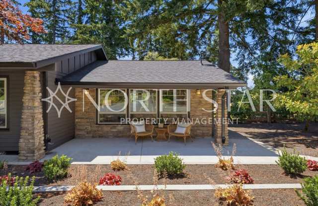 Private West Linn Estate with Exceptional Amenities, Privacy & Pastoral Views Gallery 4