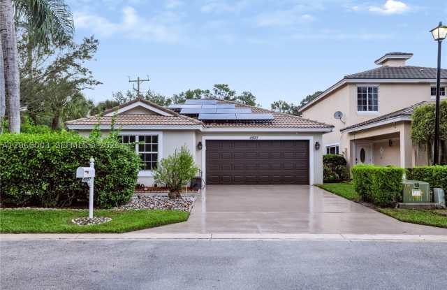 4927 Lombard Pass Dr Gallery 1