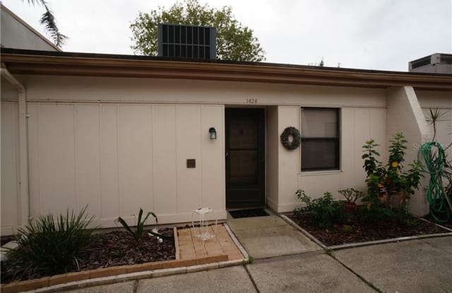 1424 ARROWHEAD CIRCLE W - 1424 Arrowhead Cir W, Clearwater, FL 33759
