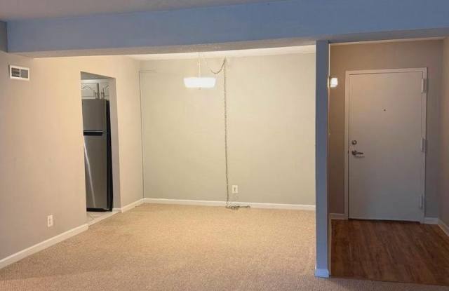 7640 TREMAYNE PL #103 Gallery 2