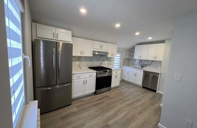 35 Macarthur Avenue - 35 MacArthur Avenue, Hasbrouck Heights, NJ 07604