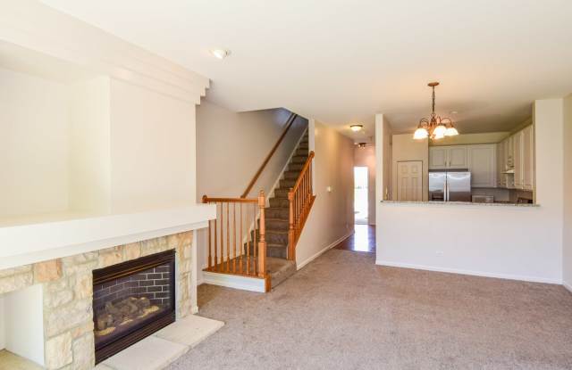 2552 GOLF RIDGE Circle Gallery 3