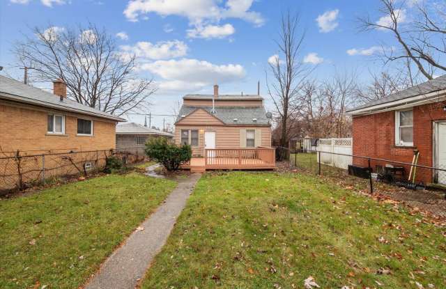 3 bedroom 2 full bathrooms Warren $1,300 photos photos